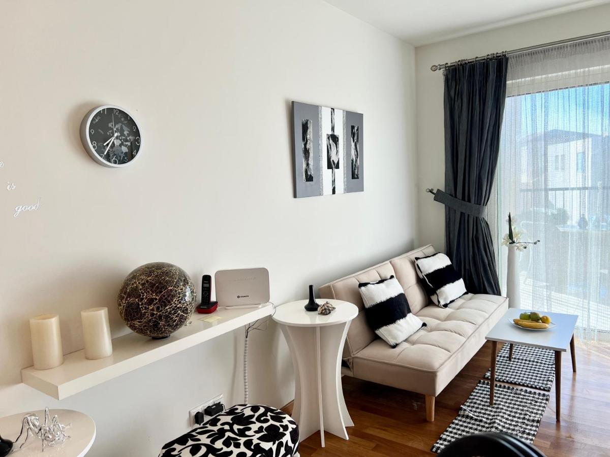 Odyssey Beach Front Apartment 하니아 외부 사진