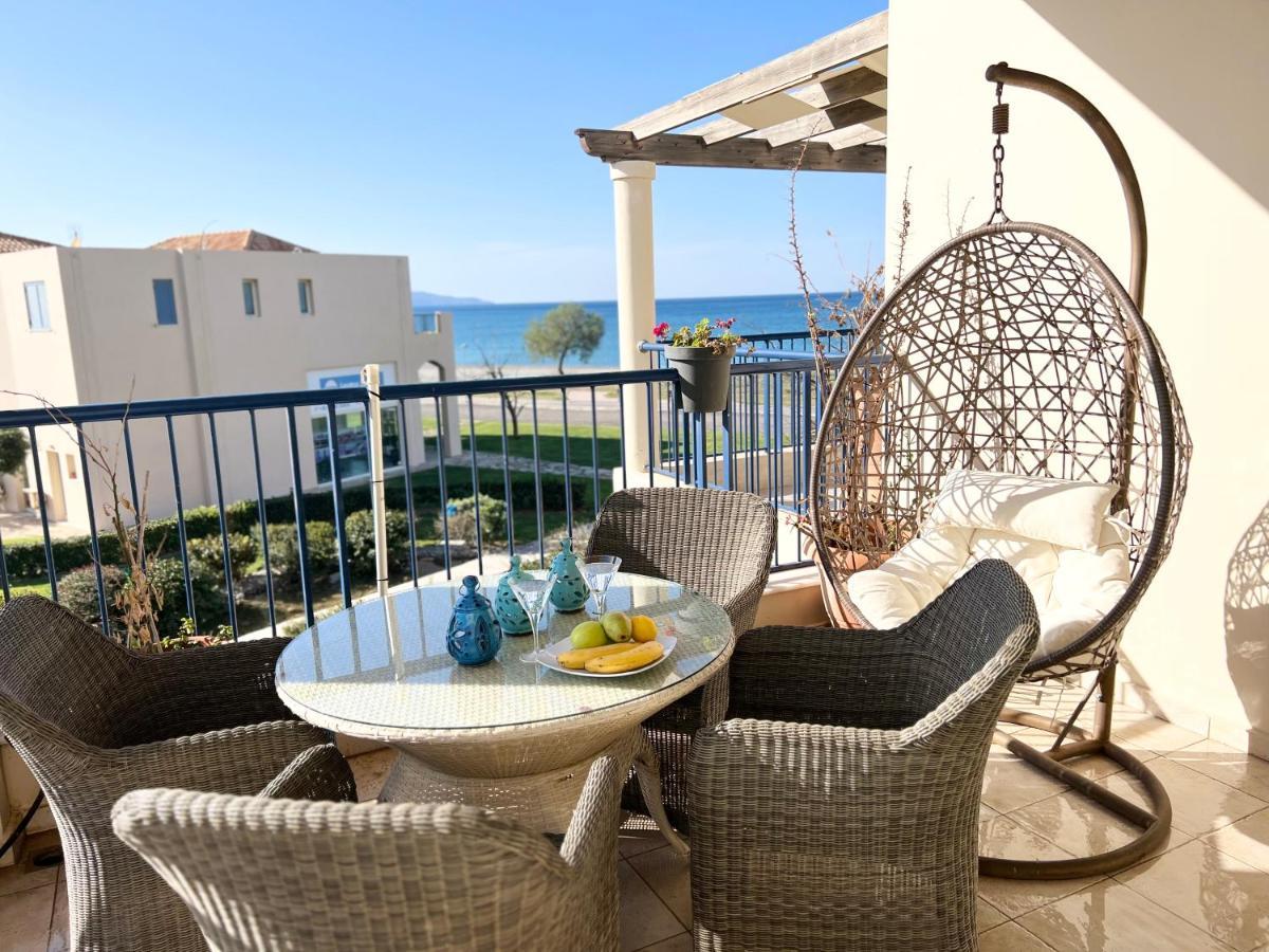 Odyssey Beach Front Apartment 하니아 외부 사진