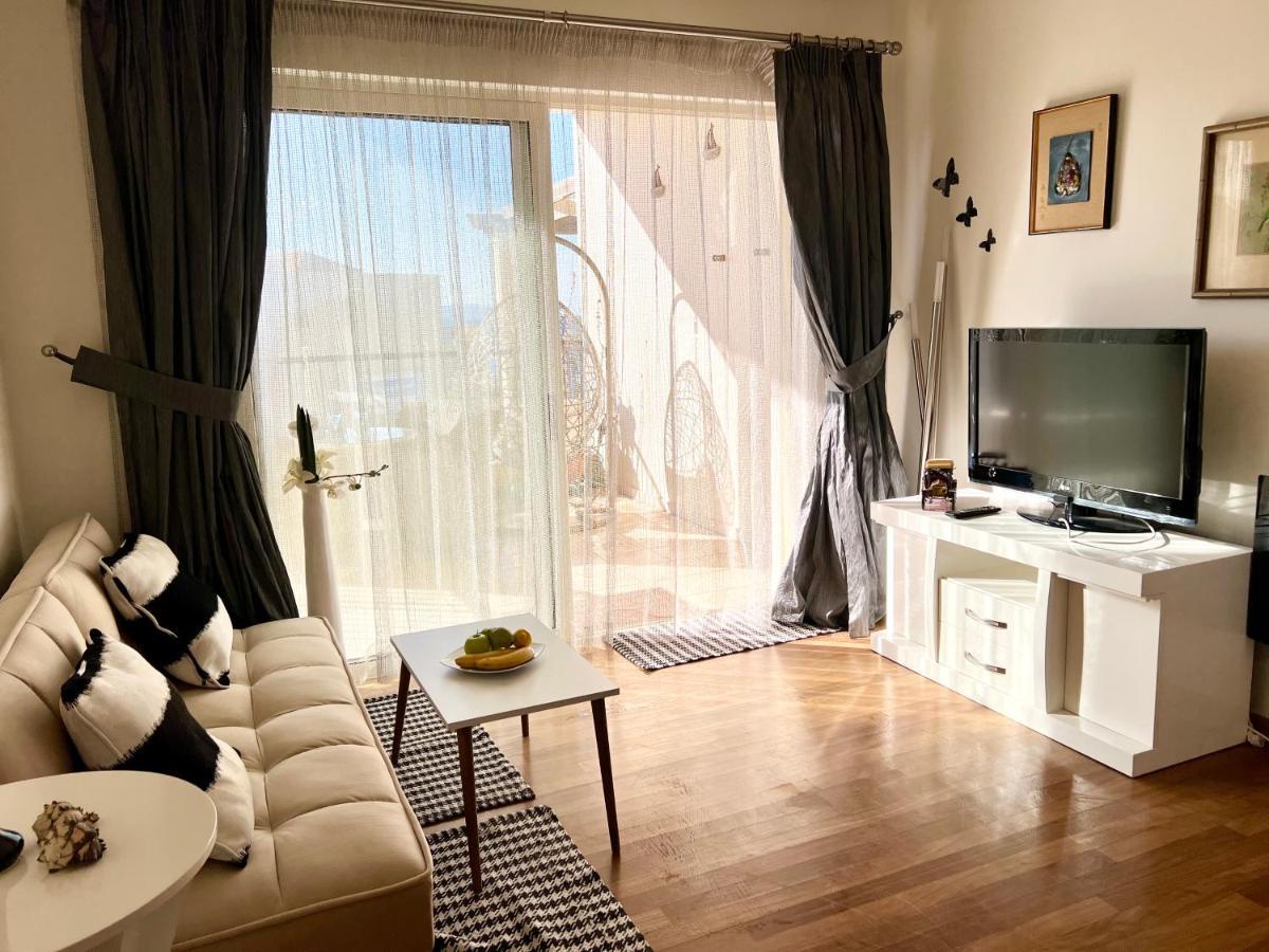 Odyssey Beach Front Apartment 하니아 외부 사진